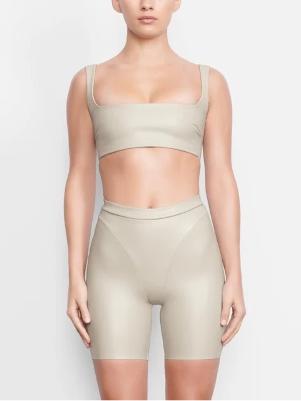 SKIMS NWT “Shell” Stretch Faux Leather Square-Neck Bra - Sz M